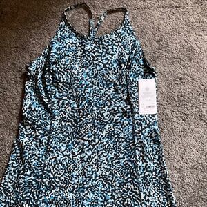NWT Athleta Infinity Dress Large Blue Black Animal Print